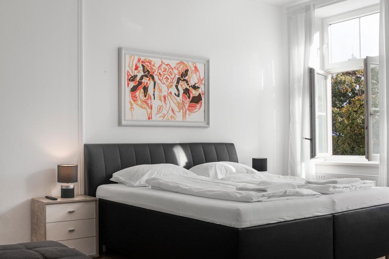 Superb 7Br Shared Apartment- Near Hauptbahnhof Wien Exterior foto